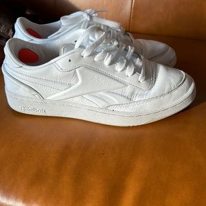 Women’s Reebock sneakers